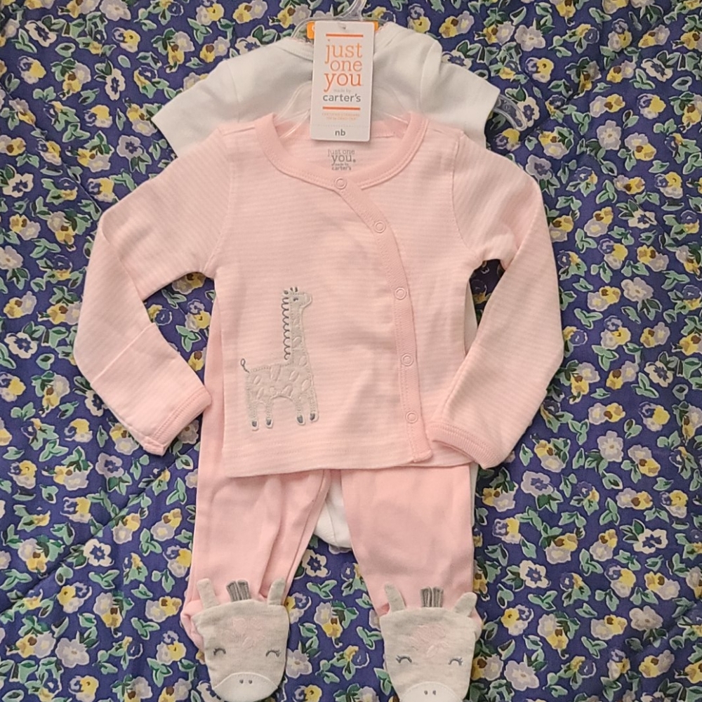 Carters Newborn Girls Set
